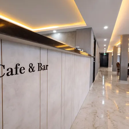 Meyzi Hotel