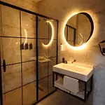 Meyzi Hotel 3*