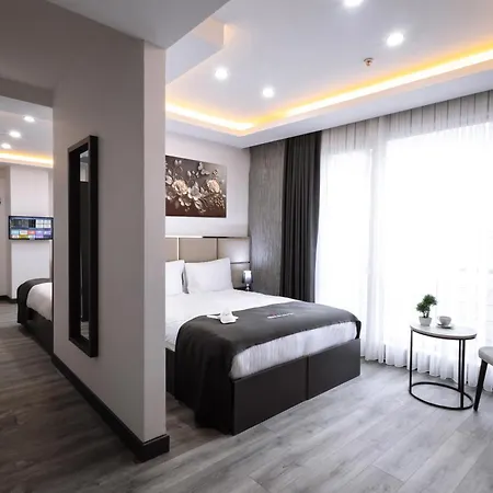 Meyzi Hotel 3*